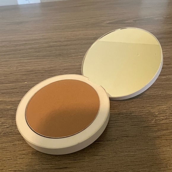 SOFTSCULPT® BRONZER - Picture 3 of 5